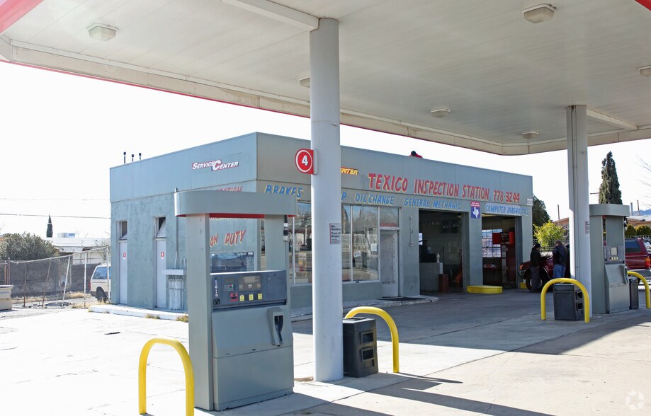 Primary Photo Of 6060 Trowbridge Dr, El Paso Service Station For Lease