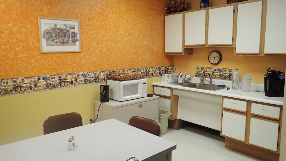 More Photos Of 75 S Main St, Phillipsburg Office For Lease