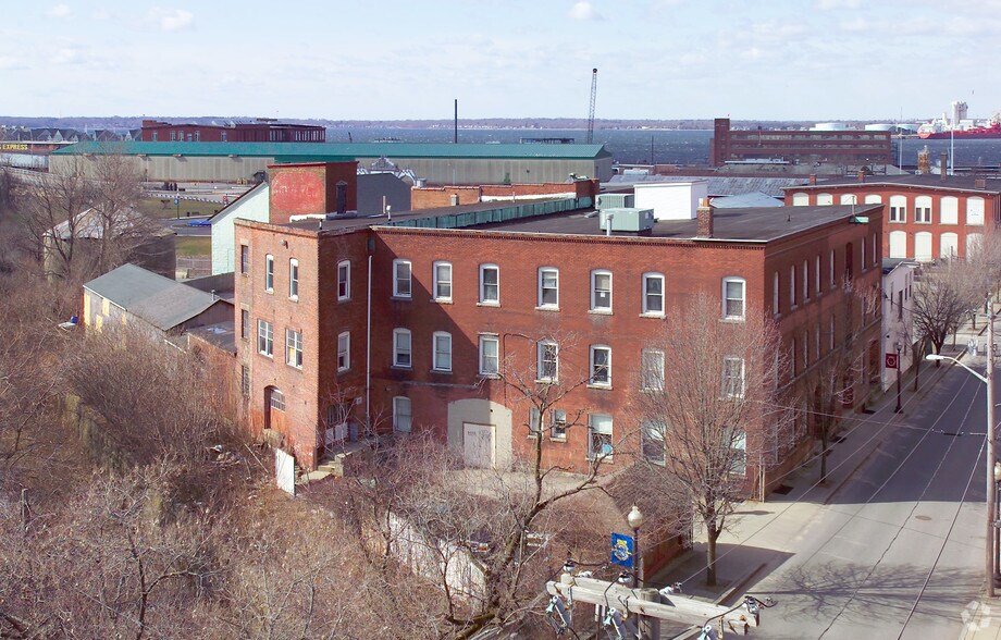 Primary Photo Of 85-115 Anawan St, Fall River Light Manufacturing For Sale