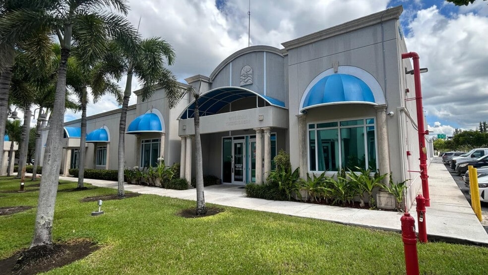 More Photos Of 2860 W State Road 84, Fort Lauderdale Office For Sale