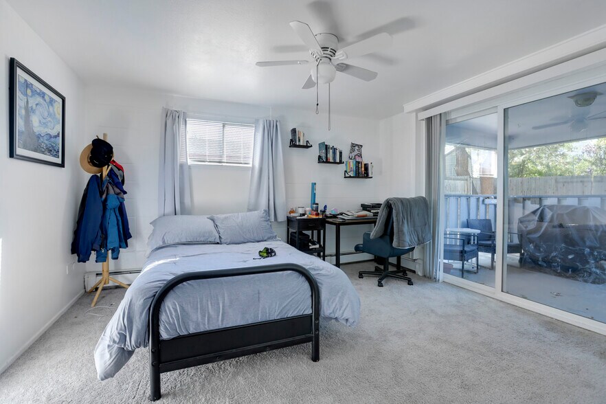 More Photos Of 1045 Balsam St, Lakewood Apartments For Sale