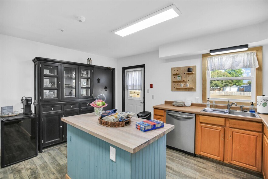 More Photos Of 808 N 3rd St, Saint Joseph Apartments For Sale