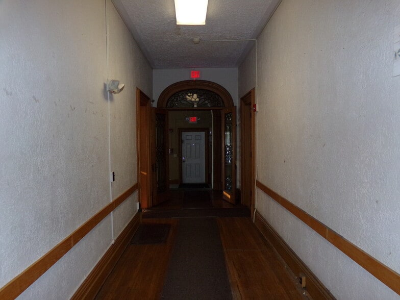 More Photos Of 721 Lincoln Way E, Massillon Office Residential For Sale