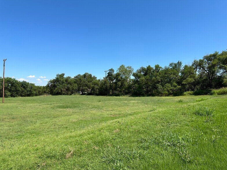 More Photos Of 700 N Texas St, Shamrock Land For Sale