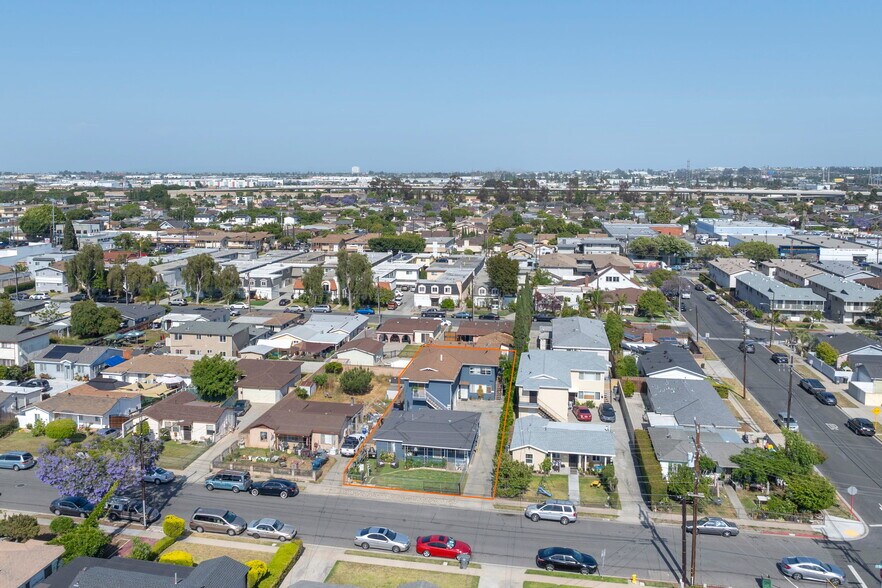 More Photos Of 16928 S Berendo Ave, Gardena Apartments For Sale