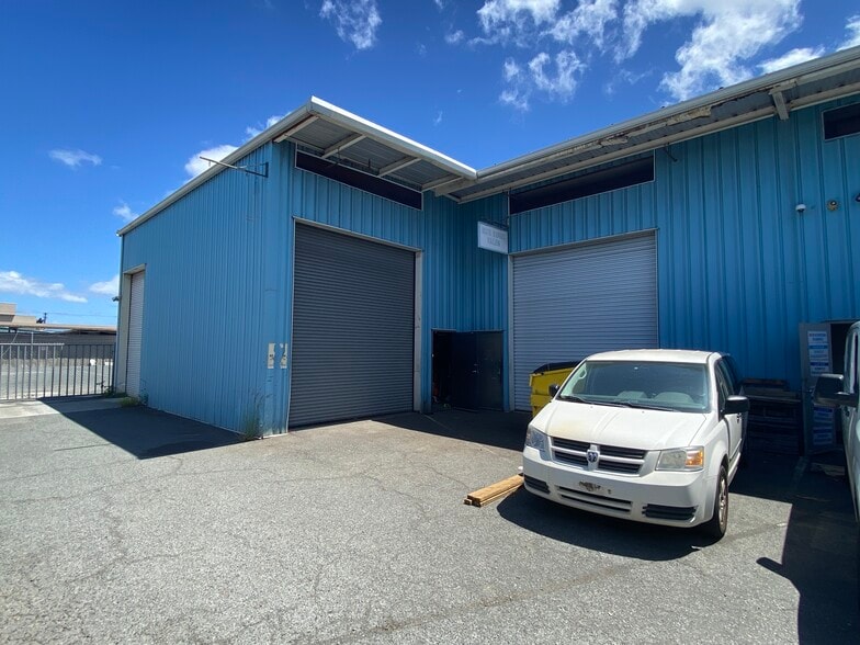 Primary Photo Of 220 Puuhale Rd, Honolulu Warehouse For Lease