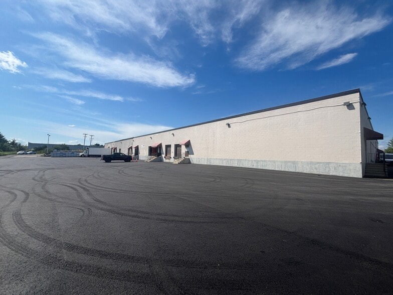 Primary Photo Of 5 Perkins Way, Newburyport Manufacturing For Lease