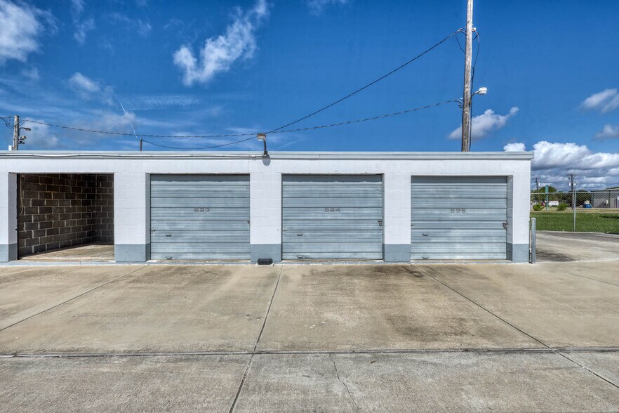 More Photos Of 215 5th Ave, Portland Self Storage For Sale