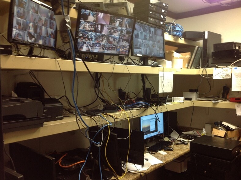 More Photos Of 74 Turnpike Sq, Milford Restaurant For Lease