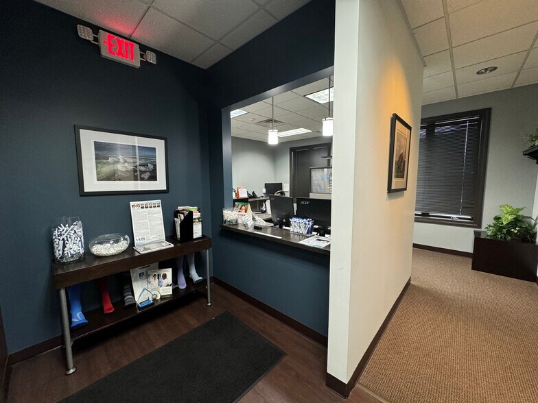 More Photos Of 10485 W Commerce Dr, Carmel Office For Sale