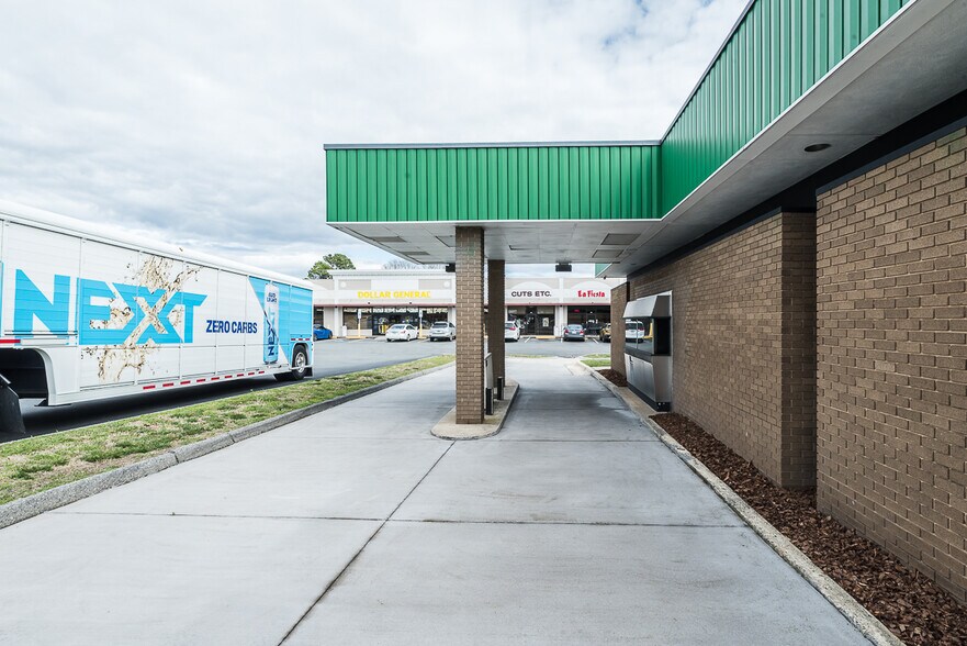 More Photos Of 212 S Main St, Graham General Retail For Sale