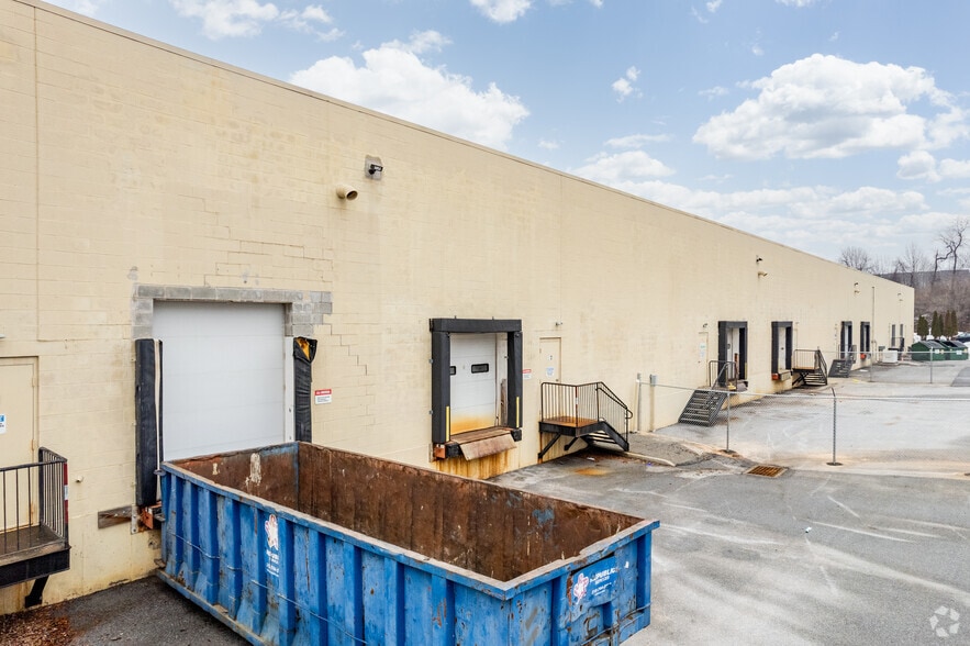 More Photos Of 472 Boot Rd, Downingtown Warehouse For Lease