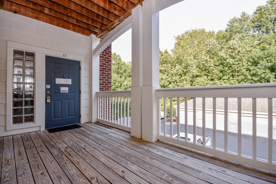 More Photos Of 710 Northeast Dr, Davidson Coworking Space