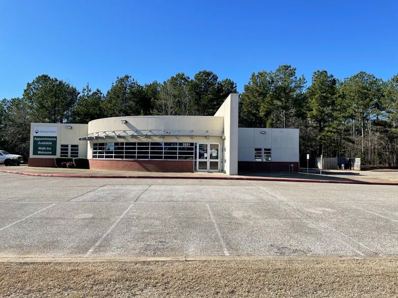 Primary Photo Of 2021 W Loop 281, Longview Healthcare For Sale