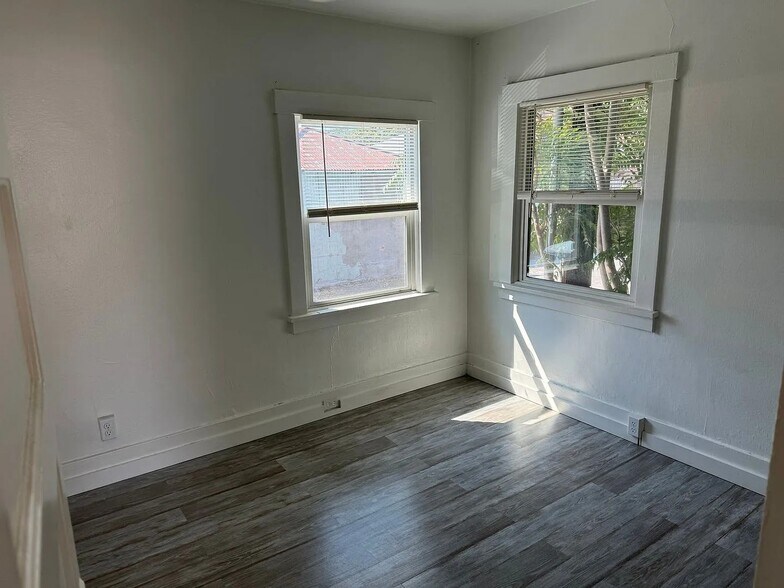 More Photos Of 326 Stewart St, Reno Apartments For Sale