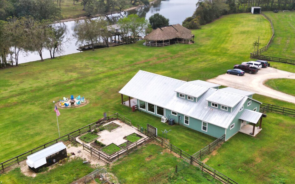 More Photos Of 3559 FM 521 Rd, Brazoria Specialty For Sale