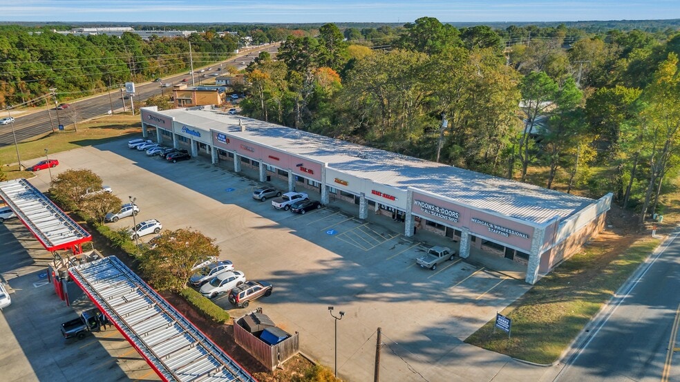 More Photos Of 5111 Troup Hwy, Tyler Storefront For Sale