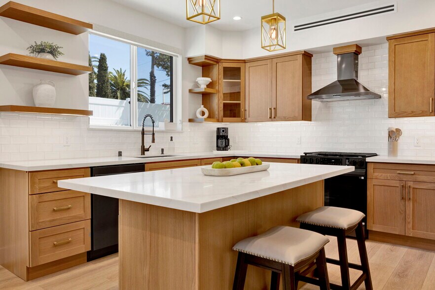 More Photos Of 7410 Denny Ave, Sun Valley Healthcare For Sale