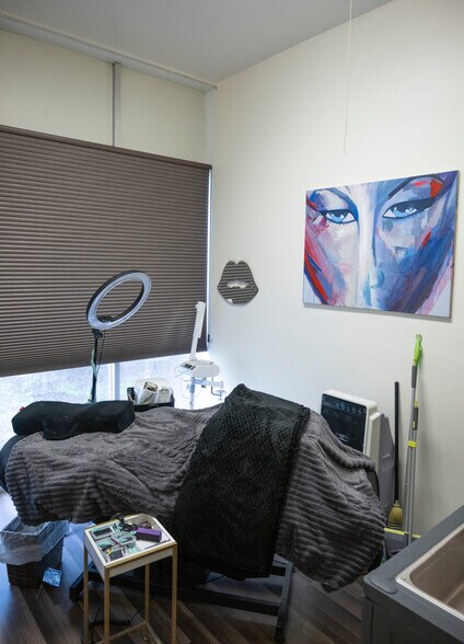 More Photos Of 4625 E Broadway Blvd, Tucson Storefront Retail Office For Lease