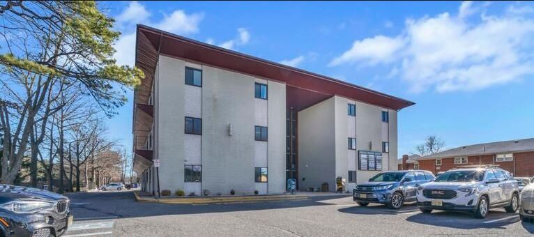 Primary Photo Of 445 Brick Blvd, Brick Medical For Lease