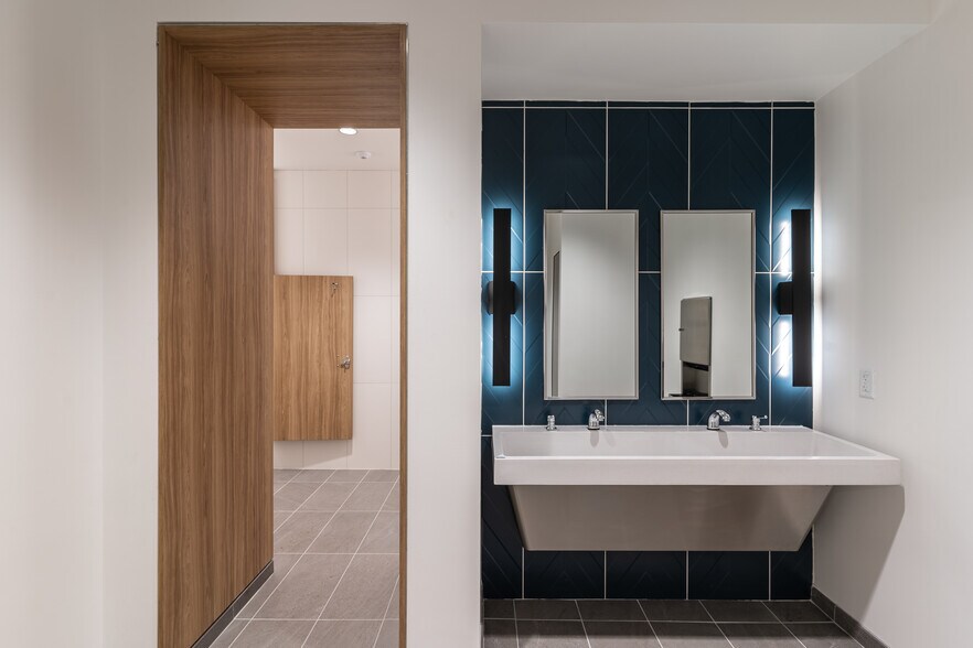 More Photos Of 101 W Ponce De Leon Ave, Decatur Unknown For Lease