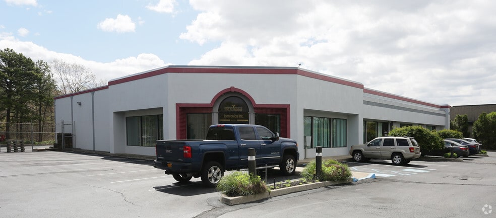 More Photos Of 7 Old Dock Rd, Yaphank Manufacturing For Sale