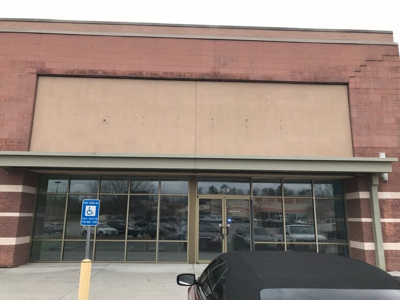 More Photos Of 145 Holt Garrison Pky, Danville Unknown For Lease