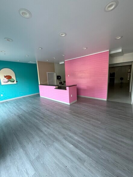 Primary Photo Of 1040 Gables Dr, Forest Apartments For Lease