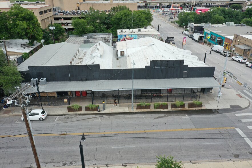 More Photos Of 701-713 Red River St, Austin Freestanding For Sale