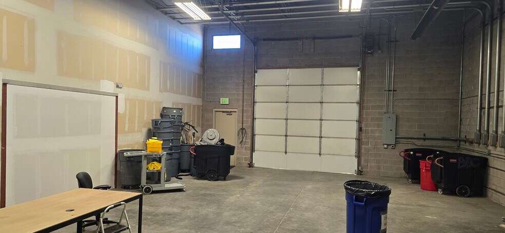 More Photos Of 3770 Puritan Way, Frederick Flex For Lease