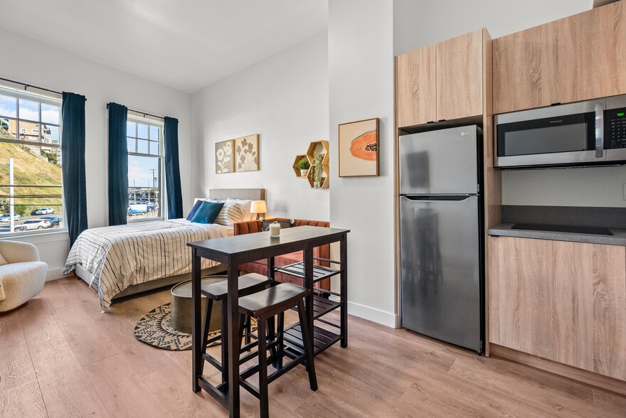 More Photos Of 179-181 Culver Blvd, Playa Del Rey Office Residential For Sale