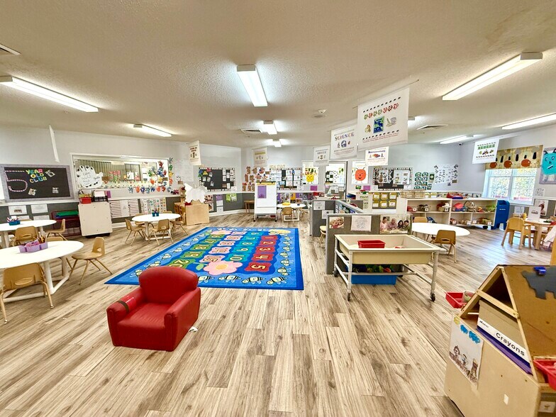 More Photos Of 1560 Summit Chase Dr, Snellville General Retail For Sale