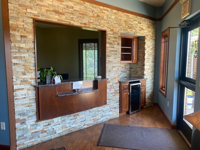 More Photos Of 2774 Commerce Dr NW, Rochester Office For Lease