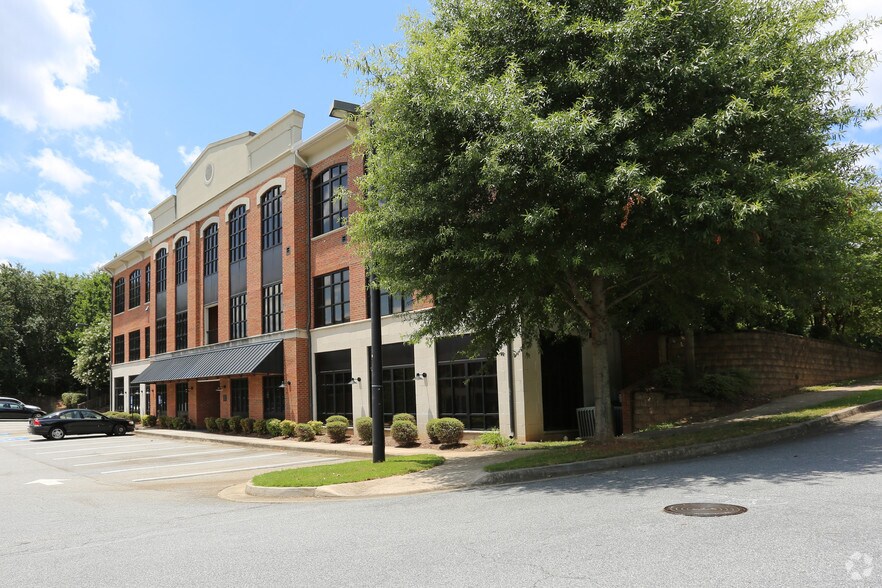 More Photos Of 912 Holcomb Bridge Rd, Roswell Office For Lease