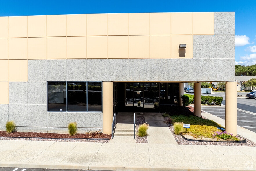 More Photos Of 2630 Business Park Dr, Vista Manufacturing For Lease