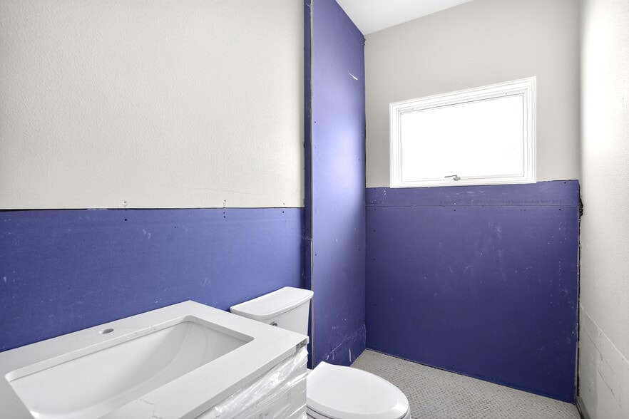 More Photos Of 2520 Milvia St, Berkeley Medical For Sale