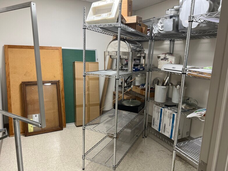 More Photos Of 112 E Erie St, Albion Office For Lease