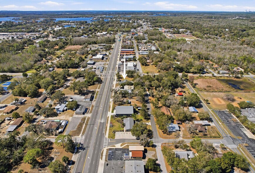More Photos Of 823 NE 5th St, Crystal River Office For Sale