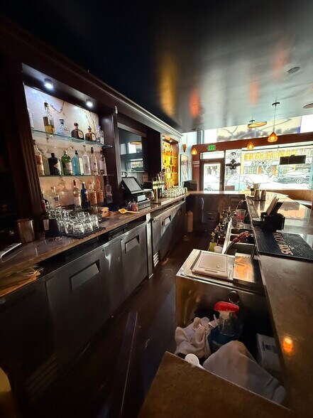 More Photos Of 76 E 3rd Ave, San Mateo Bar For Lease