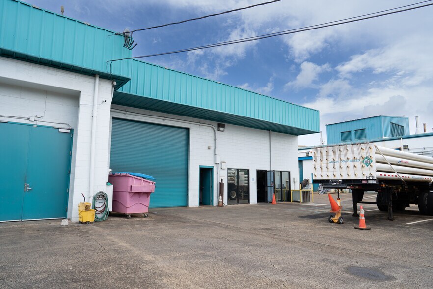 More Photos Of 3048 Aukele St, Lihue Warehouse For Sale