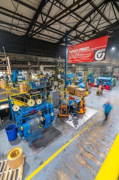 More Photos Of 621 Dana St NE, Warren Manufacturing For Lease