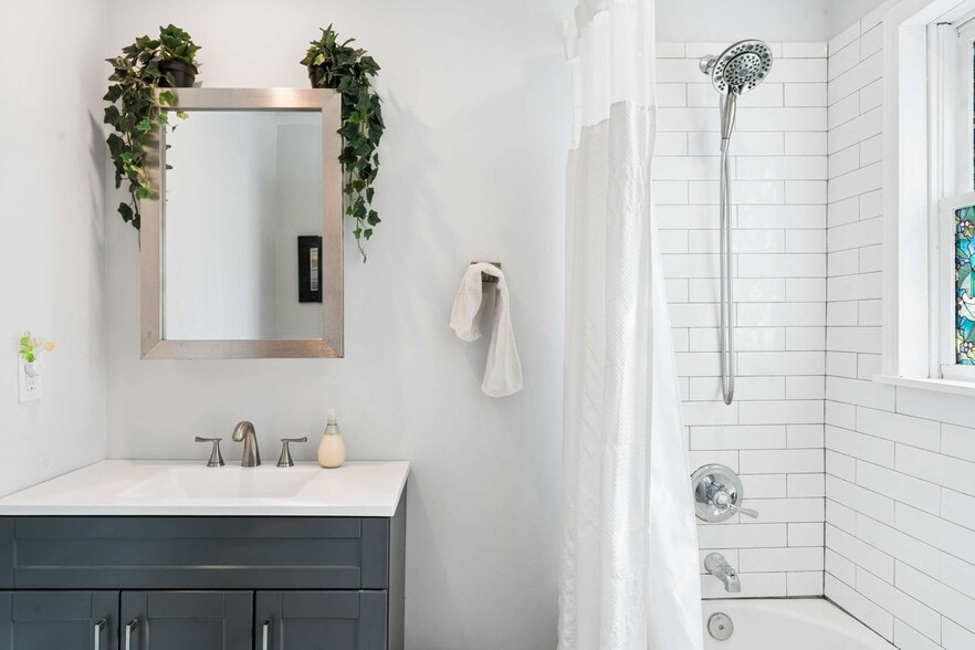 More Photos Of 1860 Penelope Rd NW, Atlanta Hospitality For Sale