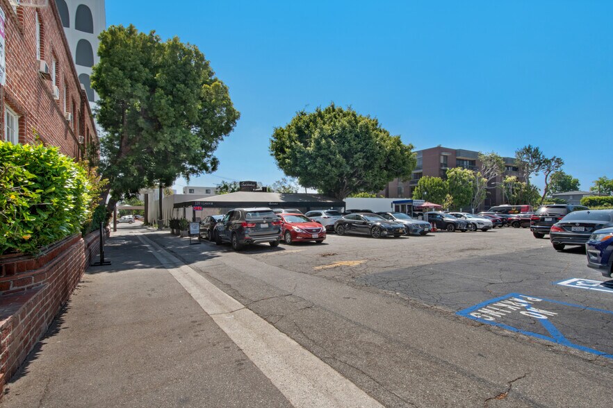 More Photos Of 9730-9732 Wilshire Blvd, Beverly Hills Office For Sale