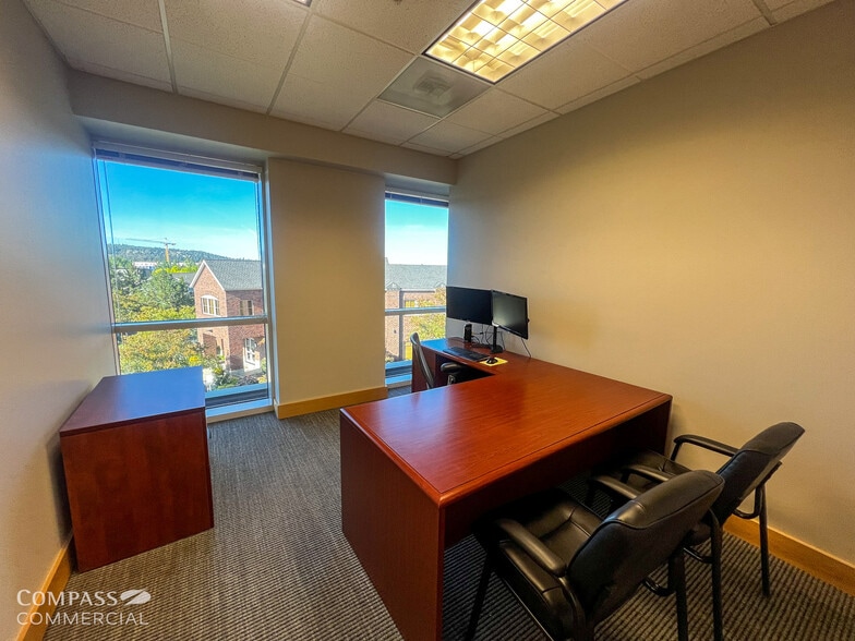 More Photos Of 233 SW Wilson Ave, Bend Office For Lease