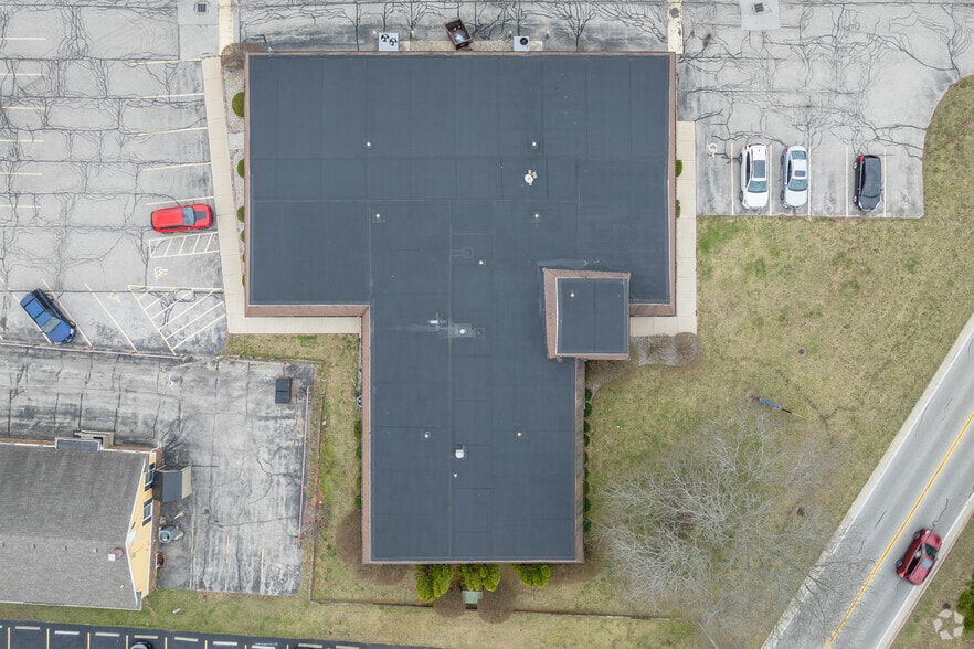 More Photos Of 4906 N Holland Sylvania Rd, Sylvania Office For Lease