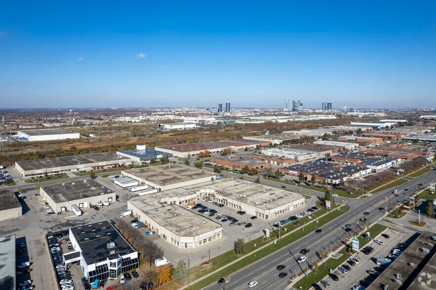 More Photos Of 4300 Steeles Av W, Woodbridge Light Manufacturing For Lease