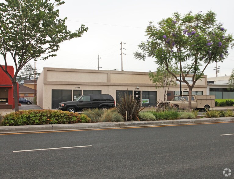 More Photos Of 3404 W Burbank Blvd, Burbank Movie Radio TVStudio For Lease