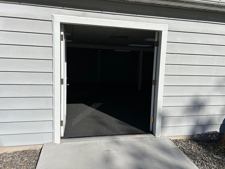 More Photos Of 345 Hill Rd, Womelsdorf Warehouse For Lease