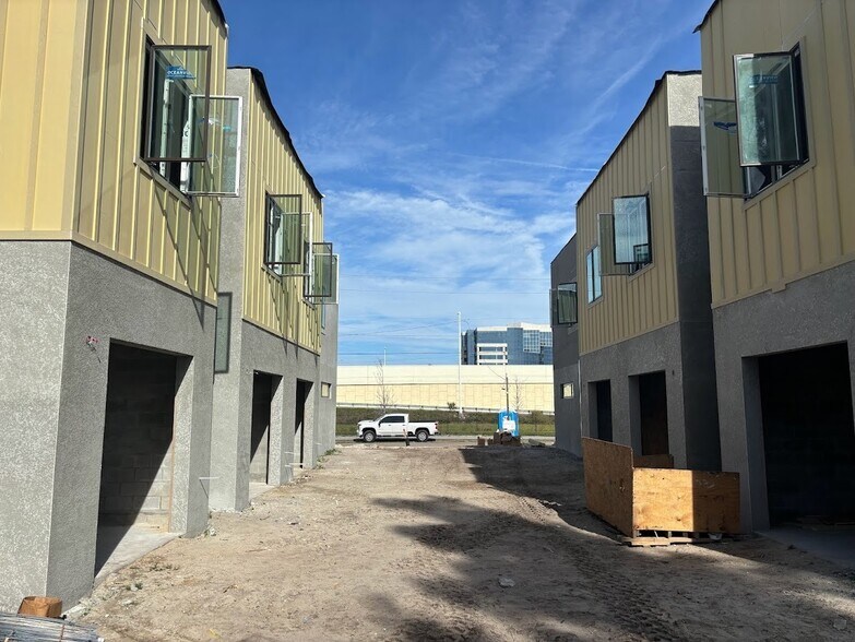 More Photos Of 4210 W Carmen St, Tampa Apartments For Sale