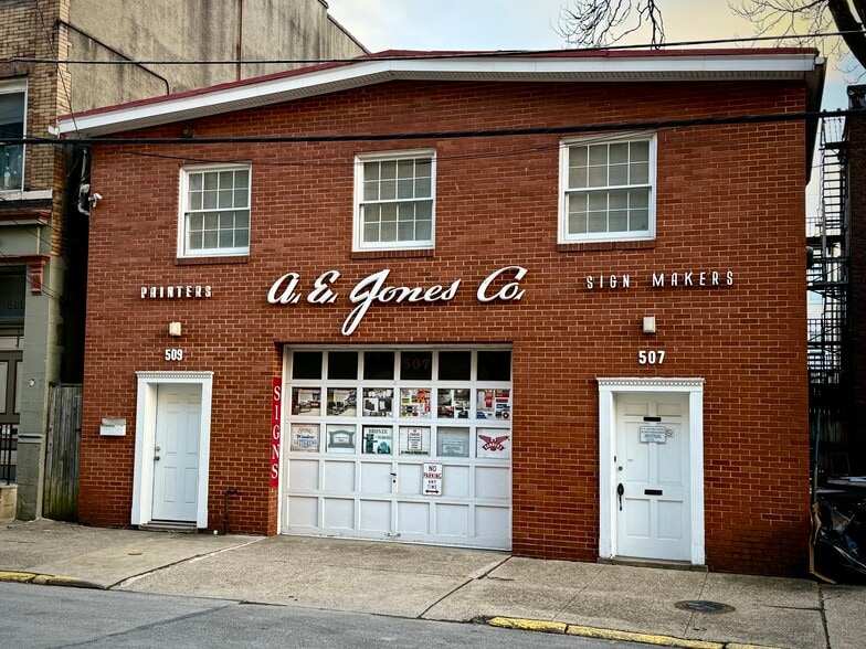 Primary Photo Of 507 Tripoli St, Pittsburgh Warehouse For Sale